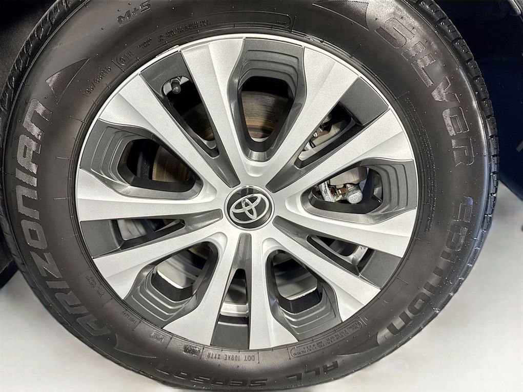 Used 2021 Toyota Prius Prime Limited image 29