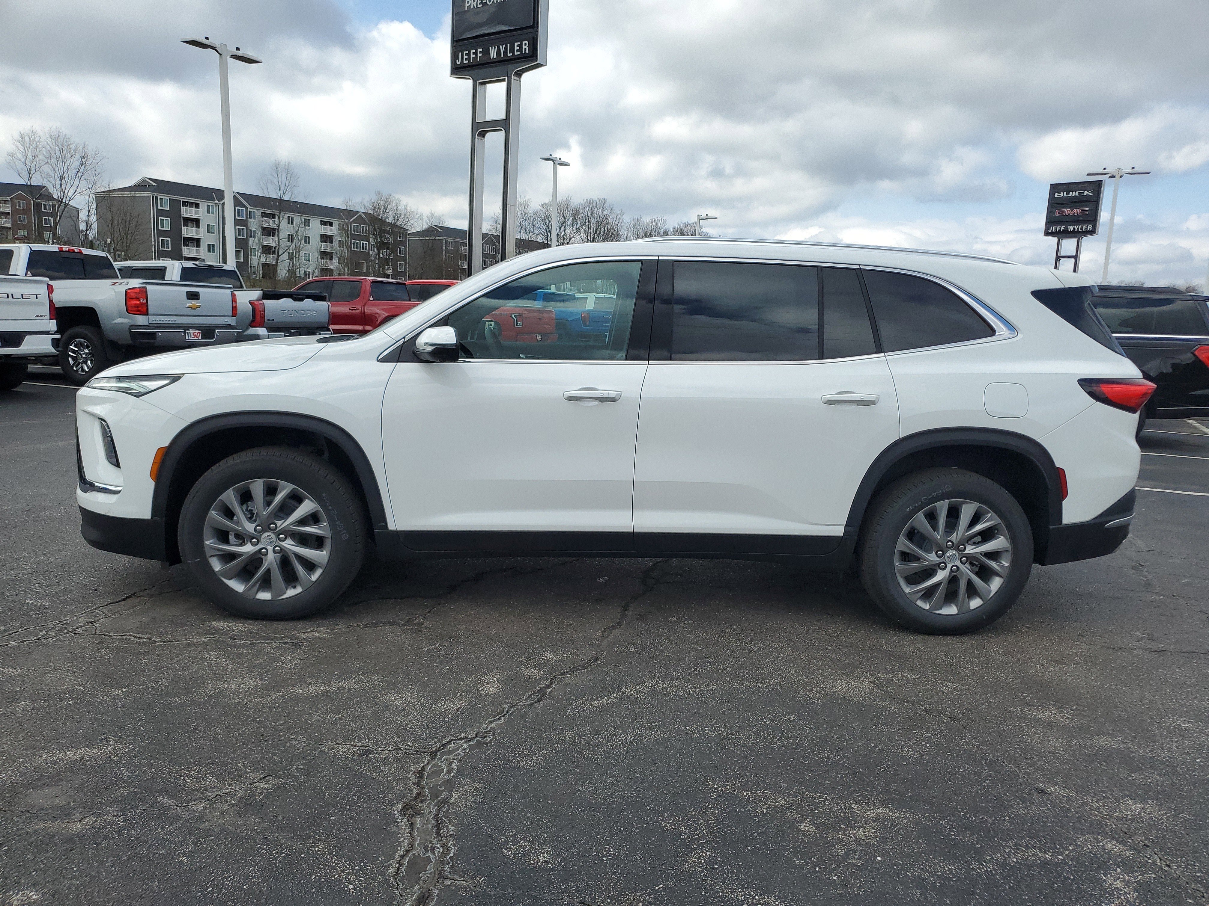 New 2026 Buick Enclave Preferred w/ Power Package image 8