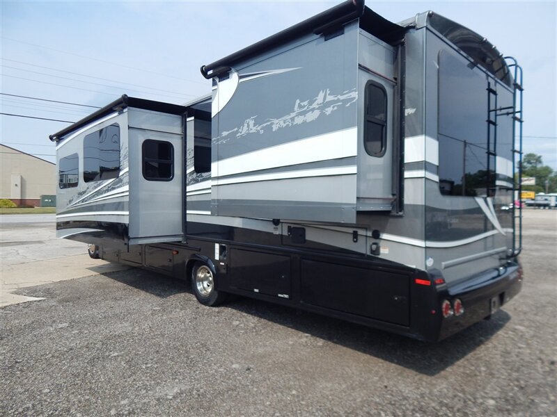 Used 2018 Ford E-450 and Econoline 450 Super Duty w/ Motorhome Prep Package RWD image 56