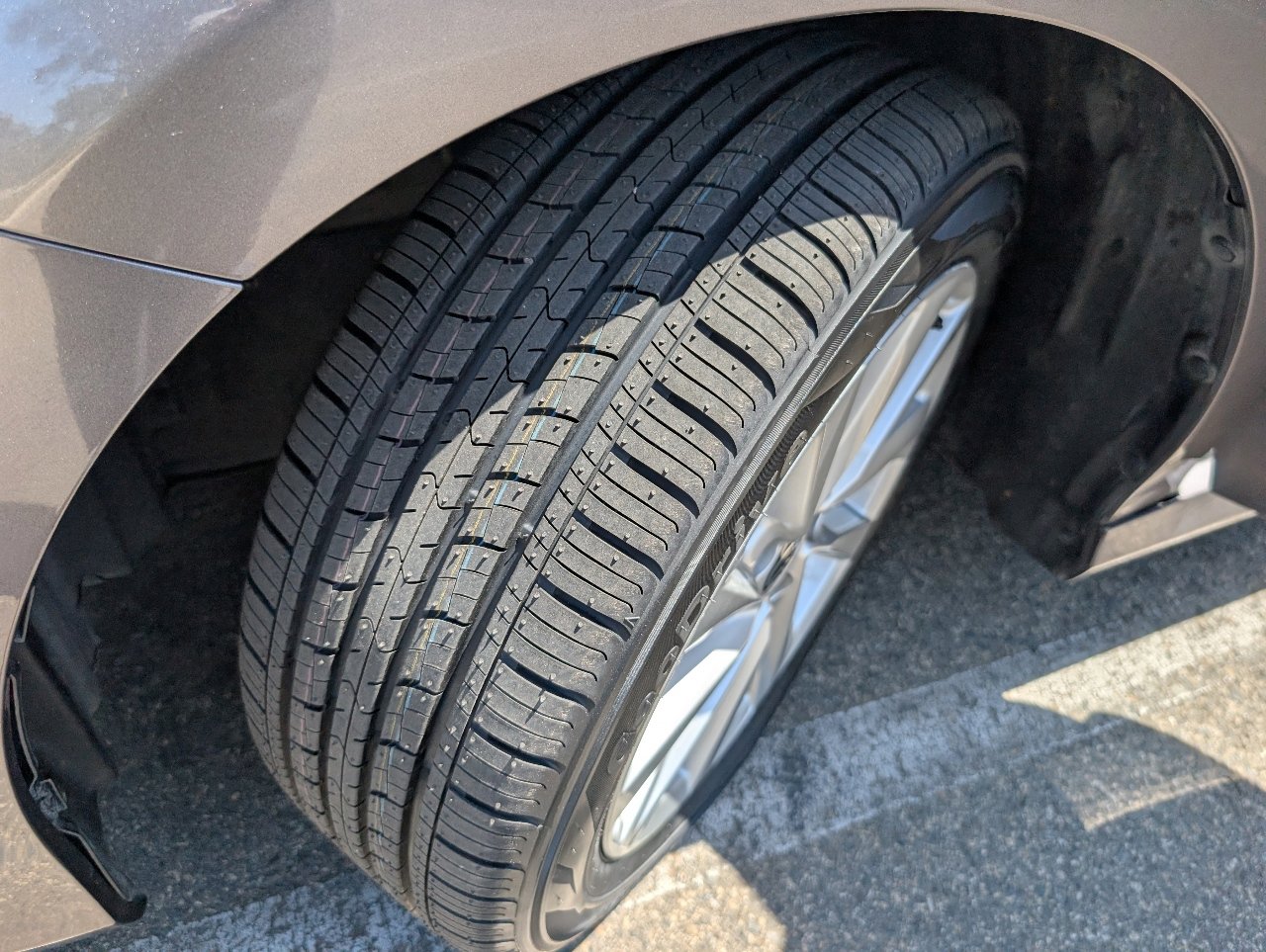 Used 2024 Toyota Camry LE w/ Convenience Package FWD image 21