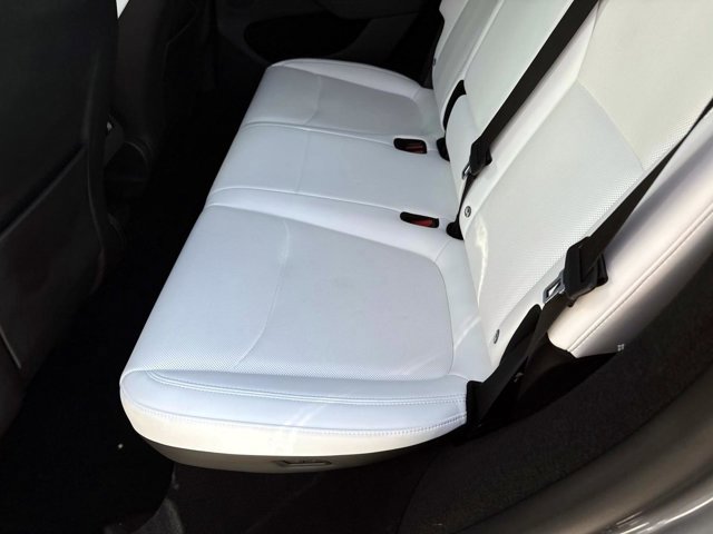 Used 2026 Tesla Model Y AWD image 14