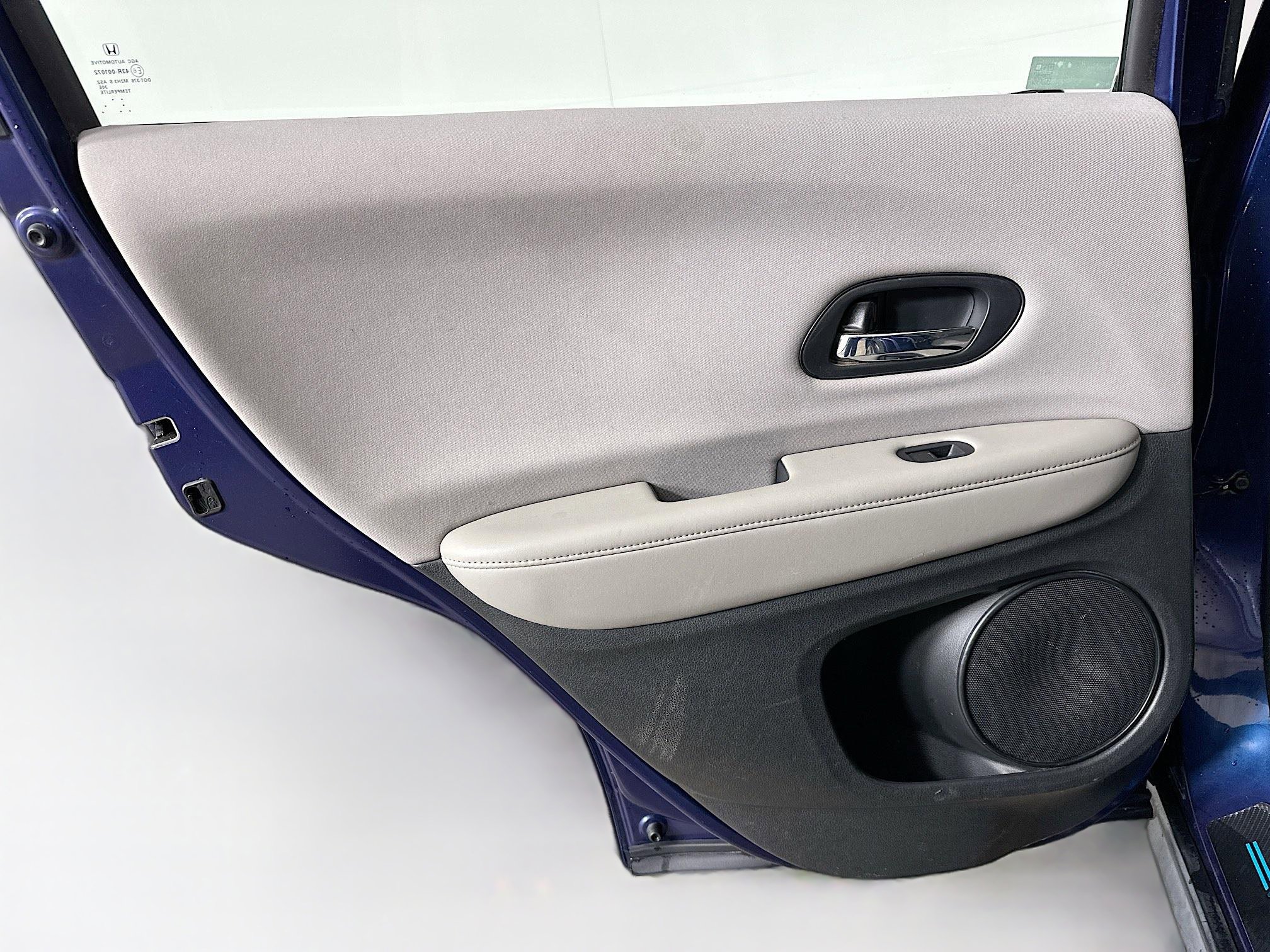 Used 2017 Honda HR-V LX image 25