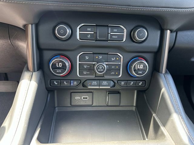 Used 2023 Chevrolet Suburban High Country w/ Premium Package AWD/4WD image 26