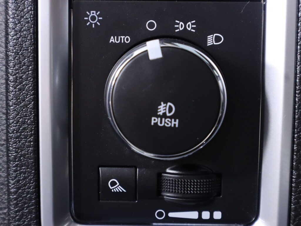 Used 2018 RAM 1500 Big Horn AWD/4WD image 10