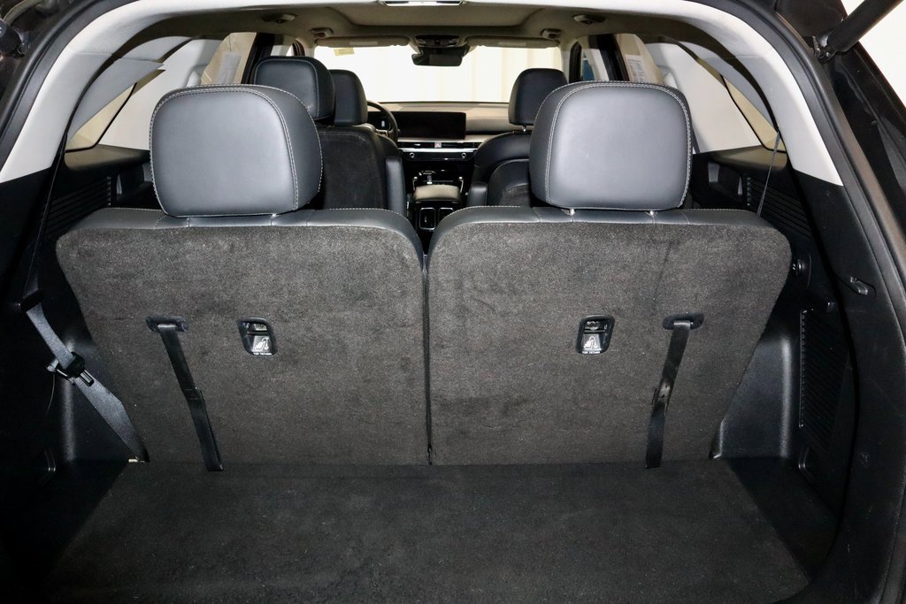 Used 2025 Kia Sorento SX image 16