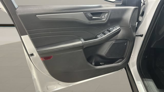 Used 2023 Ford Escape Active AWD/4WD image 8