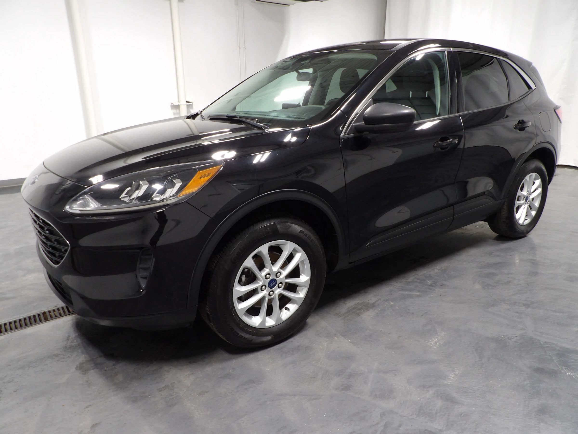 Used 2022 Ford Escape SE w/ Convenience Package AWD/4WD image 4