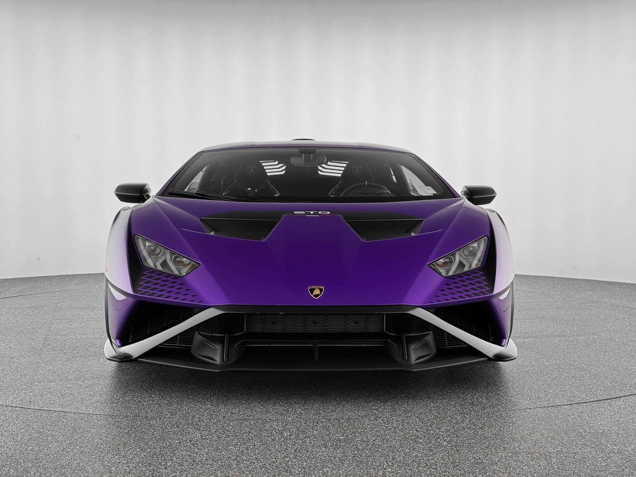 Used 2023 Lamborghini Huracan STO image 10