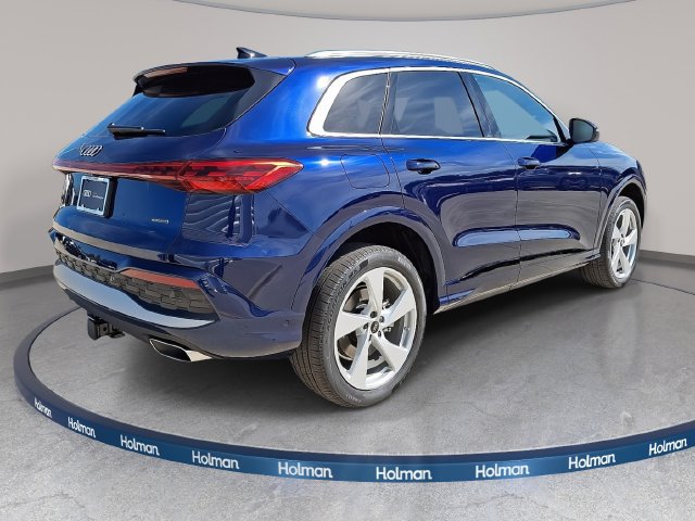 Used 2025 Audi Q5 Premium Plus w/ Premium Plus AWD/4WD image 3