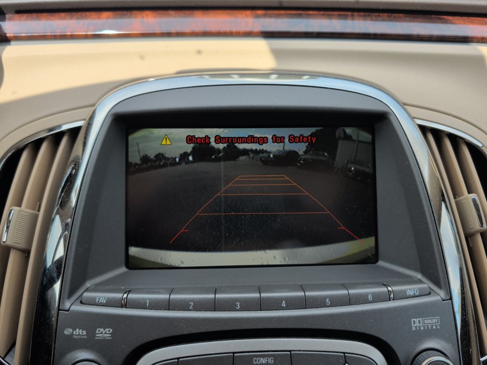 Used 2012 Buick LaCrosse Touring FWD image 23