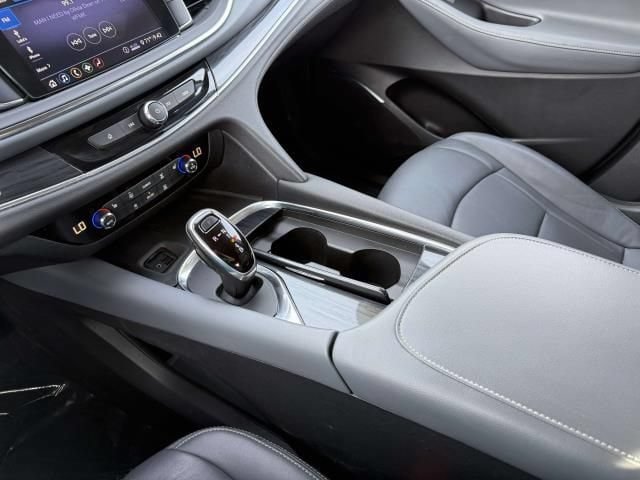 Used 2020 Buick Enclave Essence FWD image 30