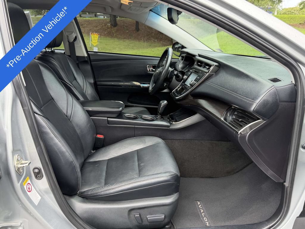 Used 2016 Toyota Avalon XLE Premium FWD image 13