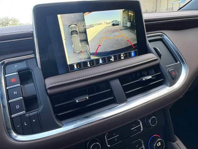 Used 2024 Chevrolet Suburban High Country AWD/4WD image 9