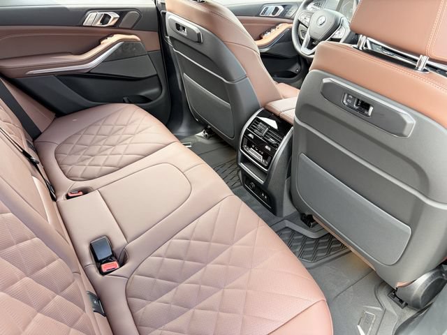 Used 2026 BMW X5 xDrive50e AWD/4WD image 14