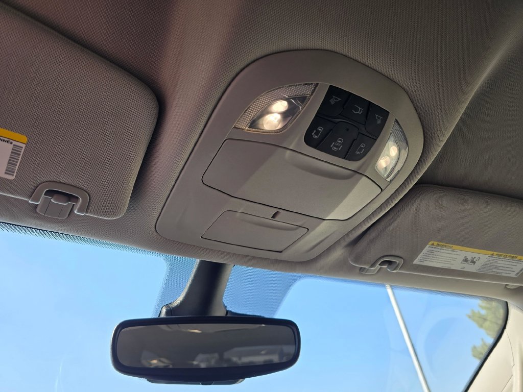 Used 2024 Chrysler Pacifica Touring-L FWD image 28