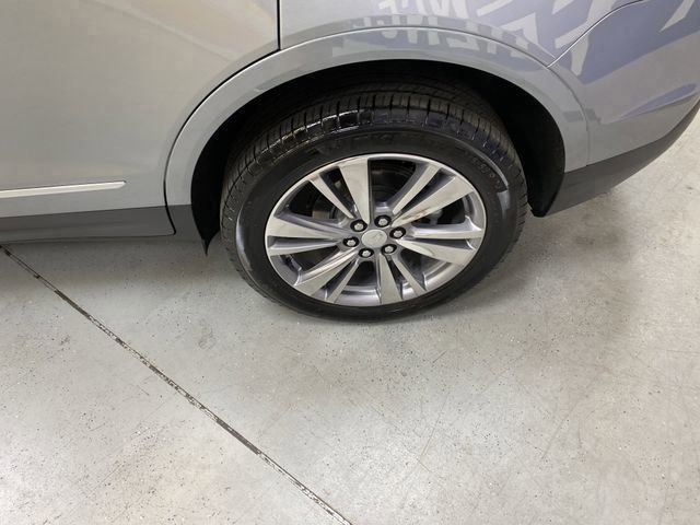 Used 2025 Cadillac XT5 Premium Luxury image 12