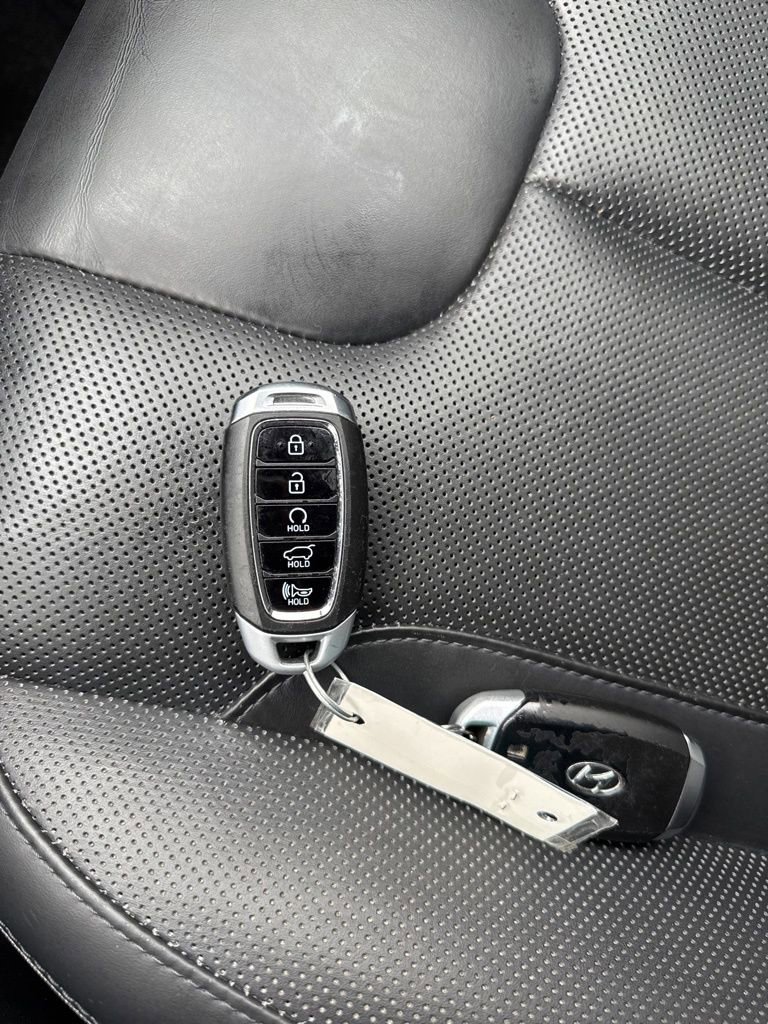 Used 2022 Hyundai Palisade Calligraphy image 52