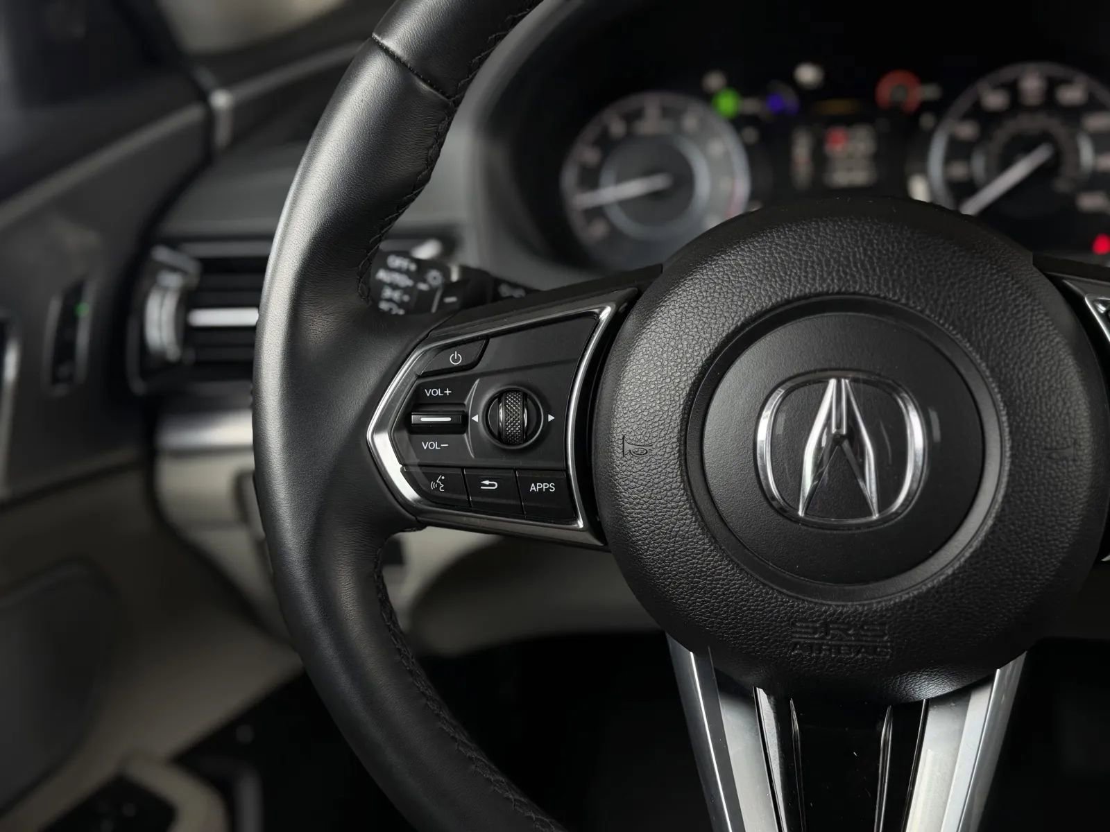 Used 2025 Acura RDX SH-AWD w/ Technology Package image 22