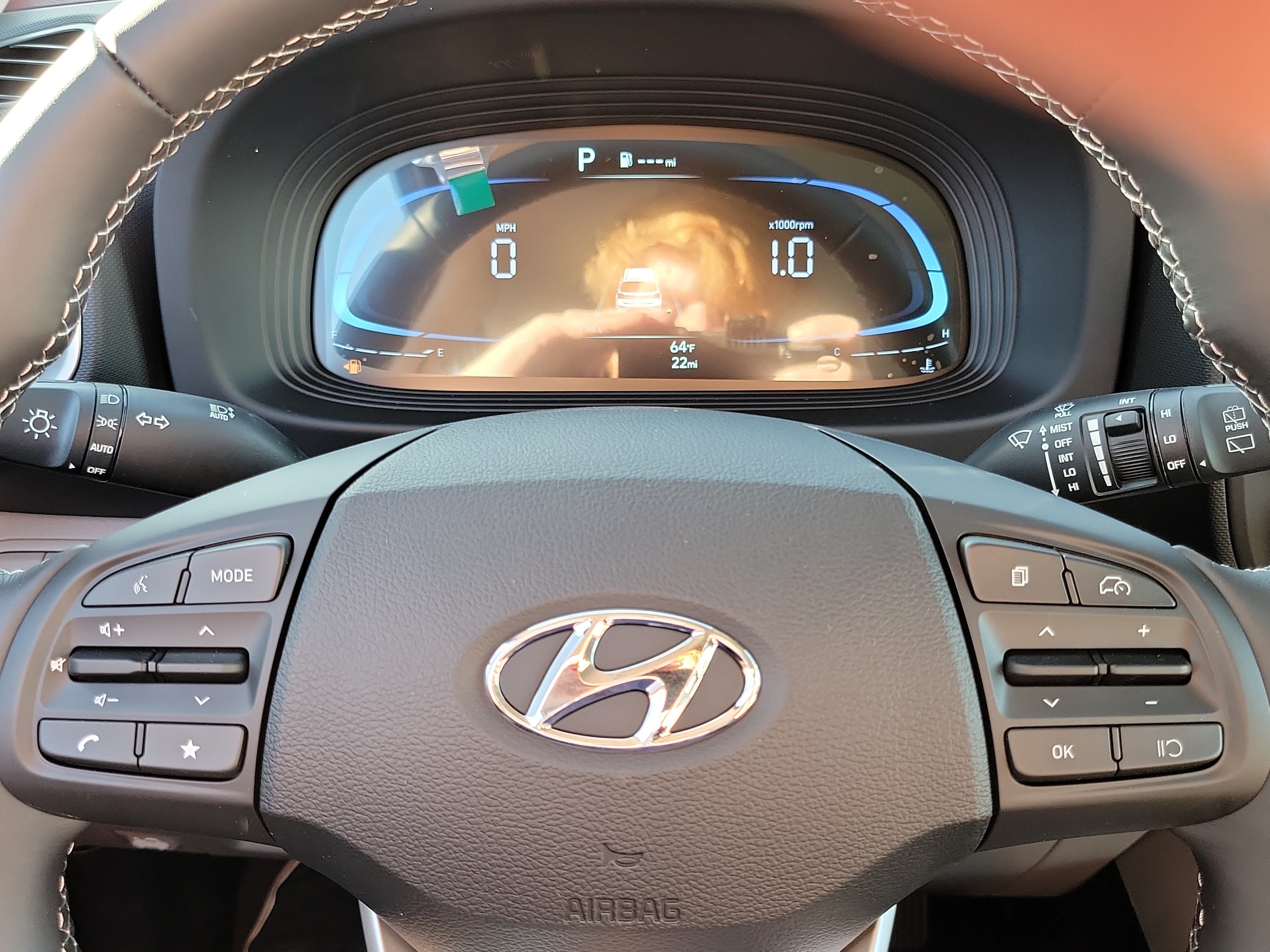 New 2026 Hyundai Venue SEL FWD image 6