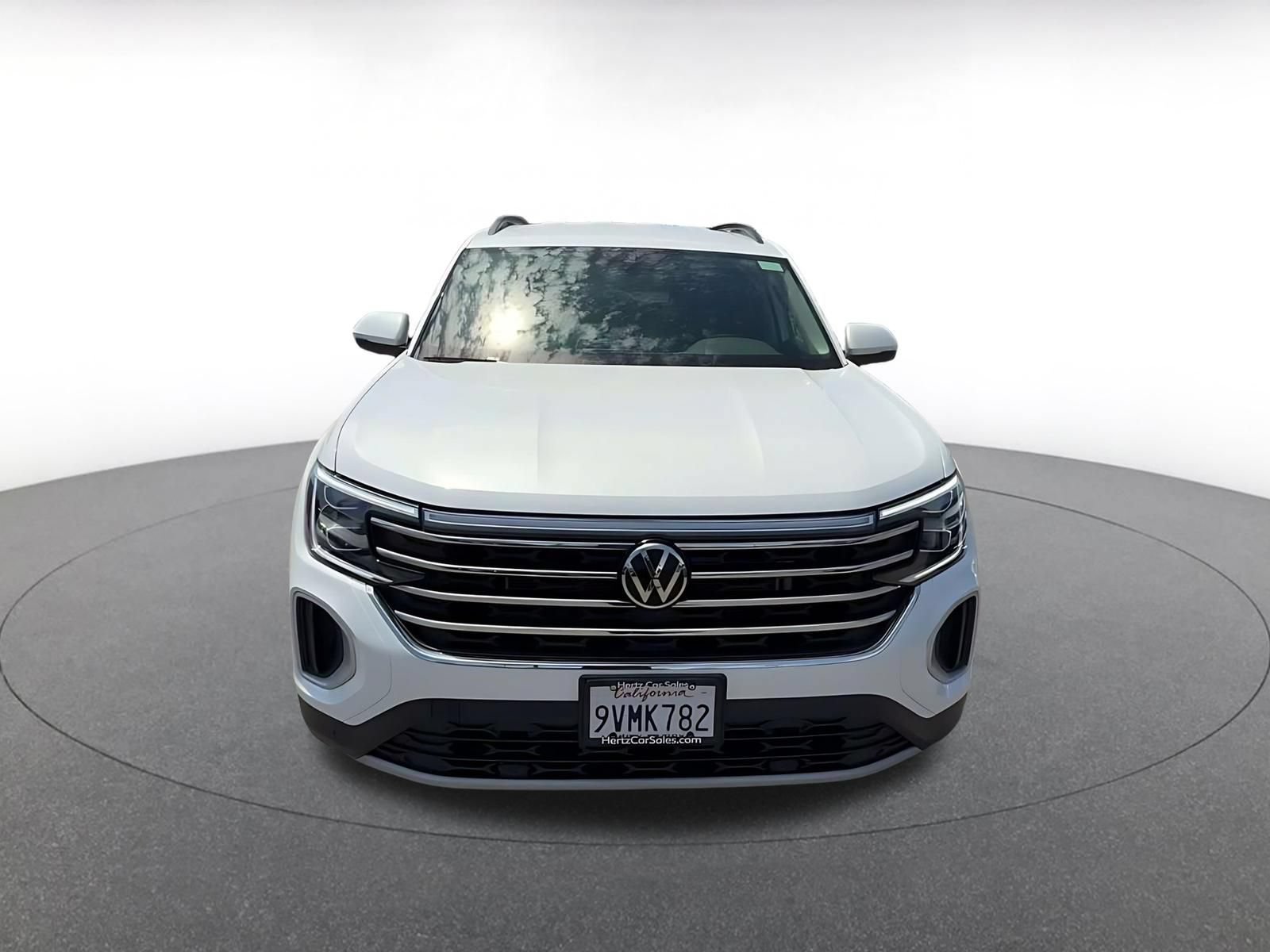 Used 2026 Volkswagen Atlas SE FWD image 4
