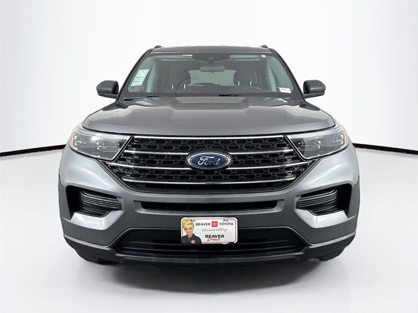 Used 2024 Ford Explorer XLT w/ Class IV Trailer Tow Package image 8