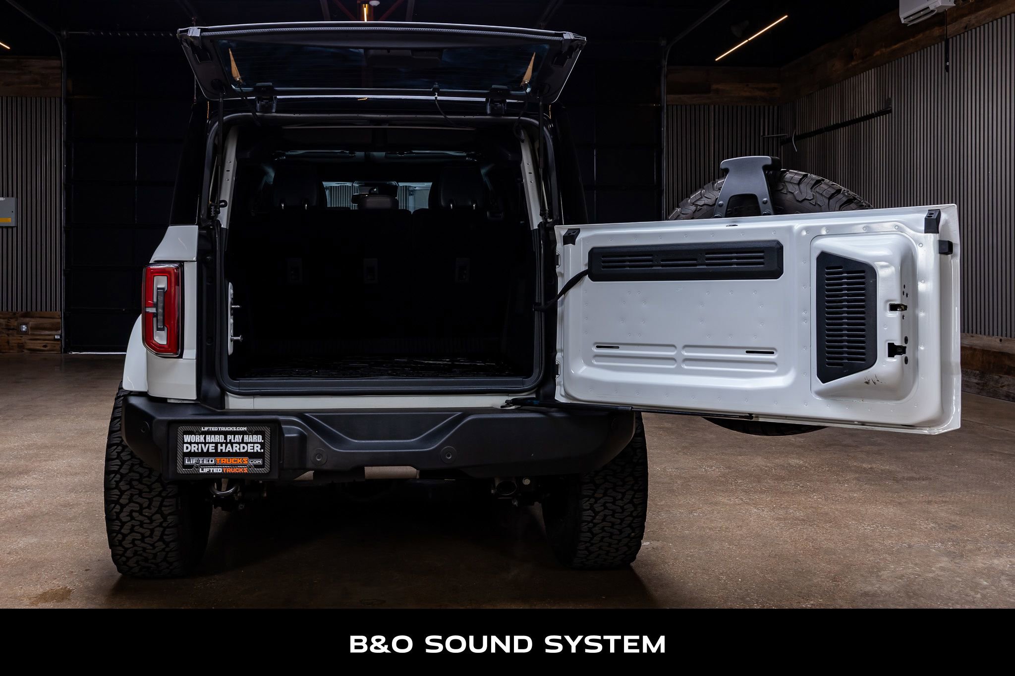 Used 2024 Ford Bronco Outer Banks image 8