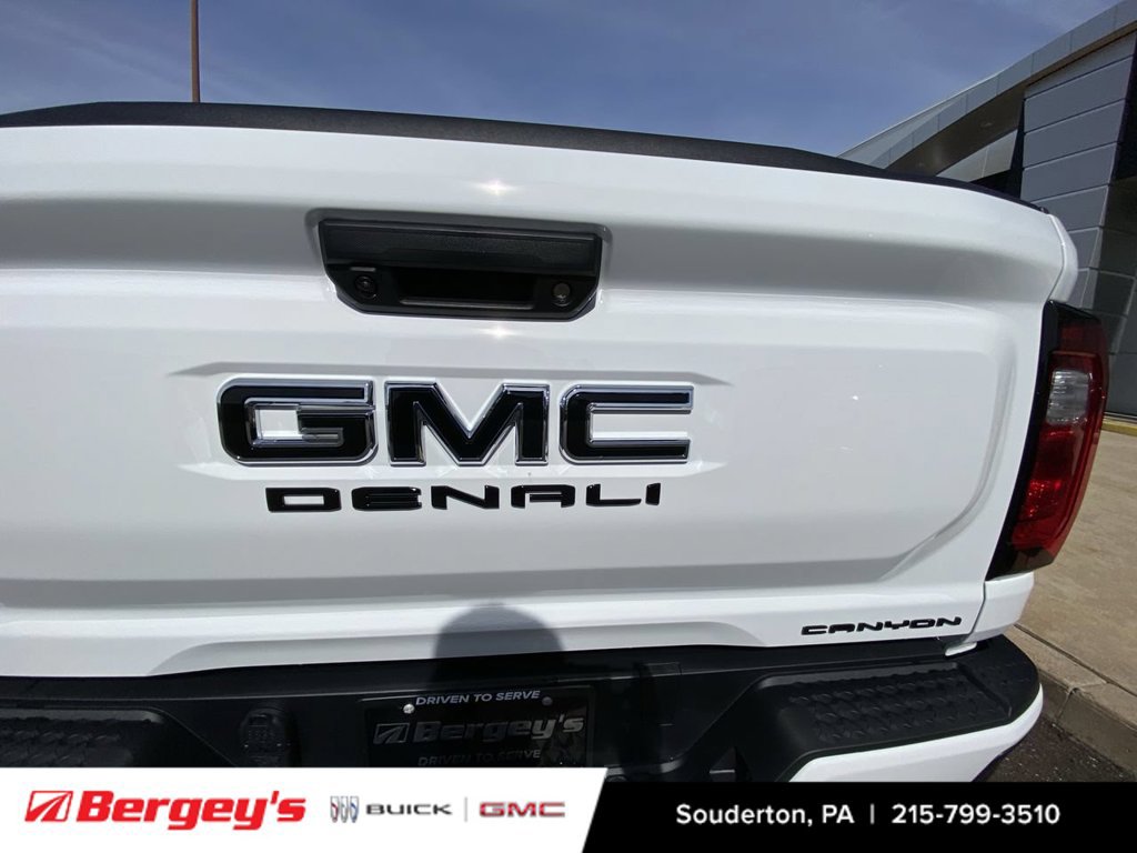 New 2026 GMC Canyon Denali w/ LPO, Black Badging Package AWD/4WD image 34