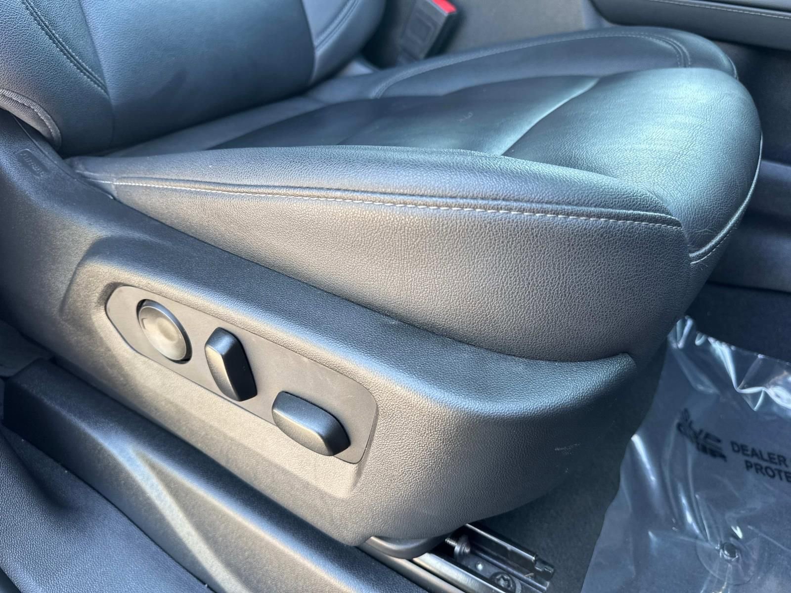 Used 2023 Chevrolet Tahoe LT image 13