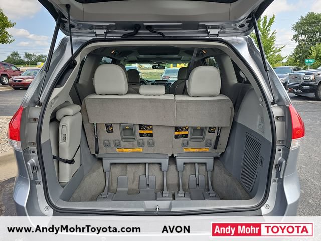 Used 2013 Toyota Sienna XLE w/ Premium Pkg FWD image 12