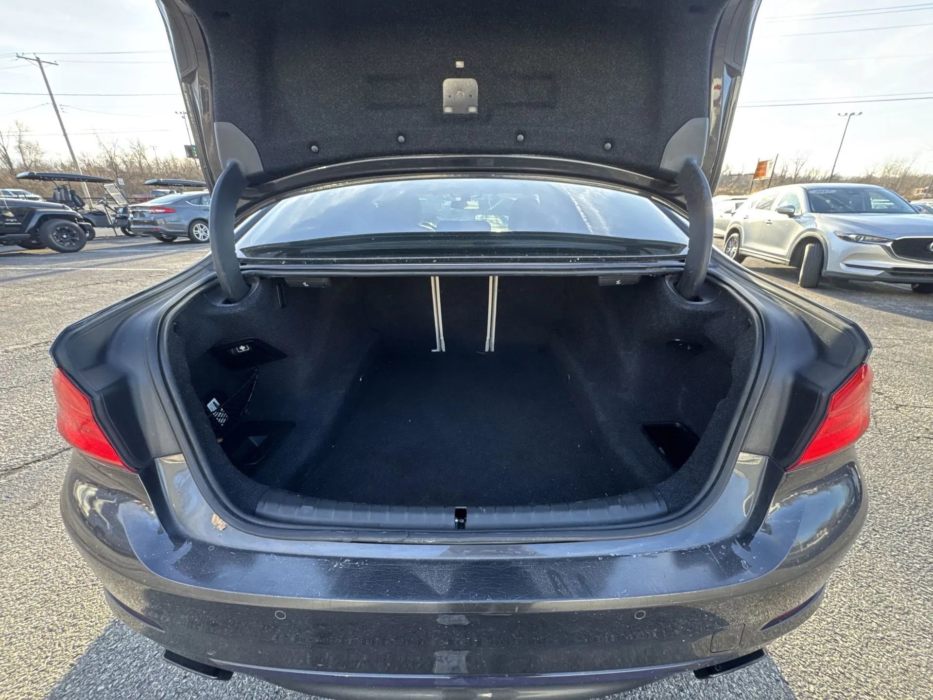 Used 2017 BMW 540i xDrive image 21