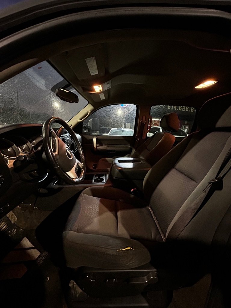 Used 2008 Chevrolet Silverado 3500 LT w/ EZ-Lift Tailgate Package image 9