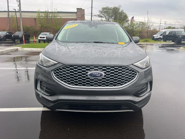 Used 2023 Ford Edge SEL w/ Convenience Package AWD/4WD image 2