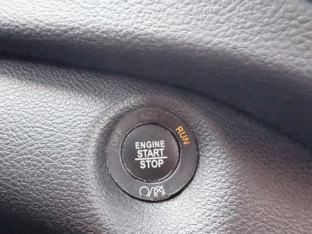 Used 2021 Jeep Cherokee Limited AWD/4WD image 15