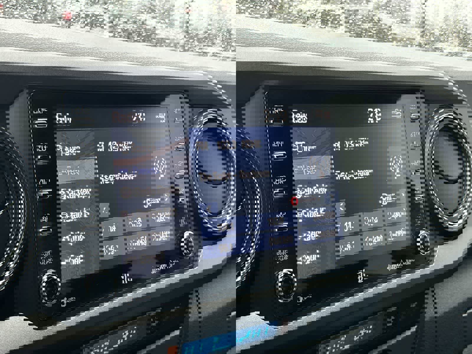 Used 2023 Toyota Tacoma TRD Sport w/ TRD Premium Sport Package image 17