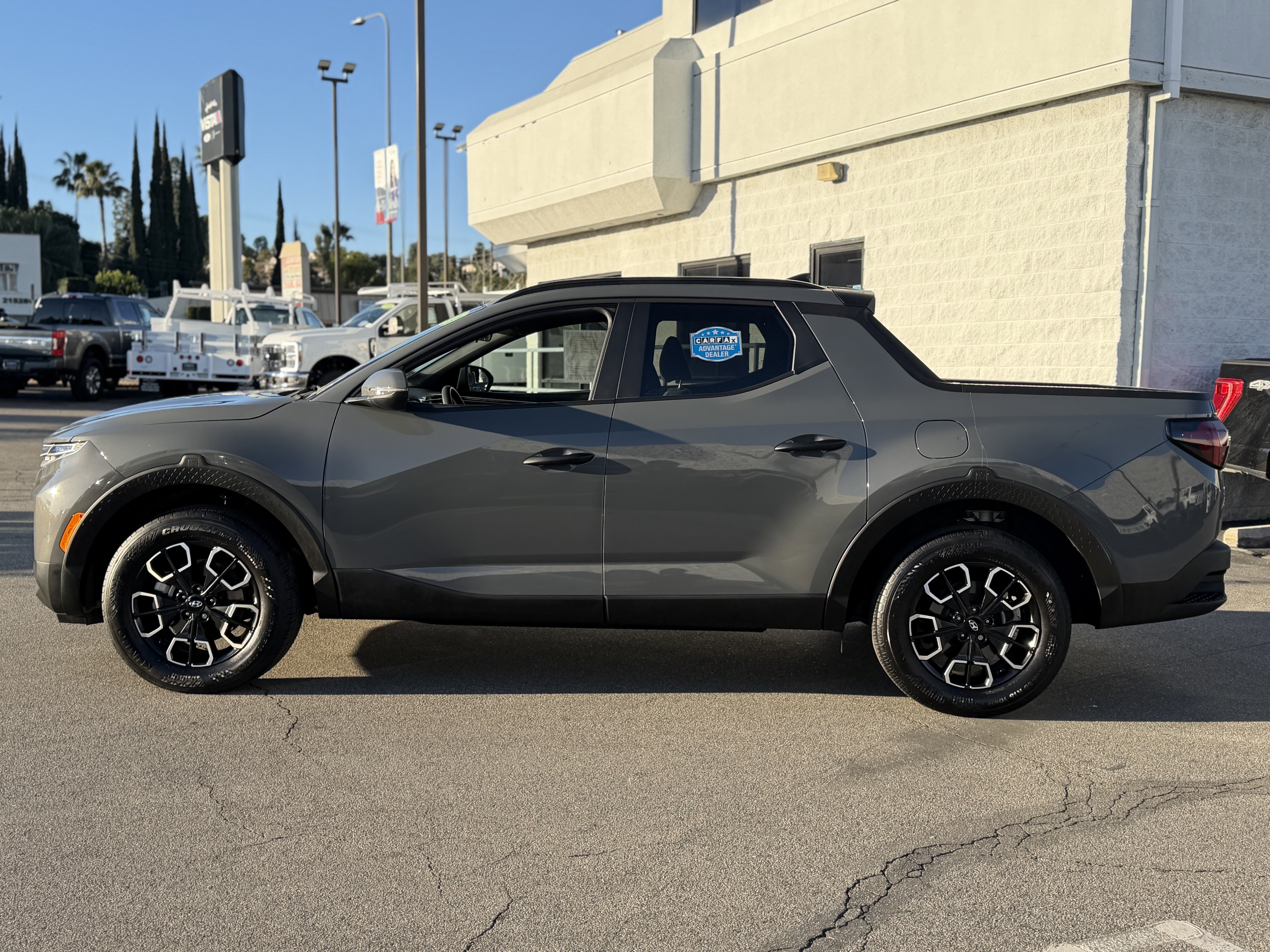 Used 2024 Hyundai Santa Cruz SEL w/ Activity Package image 4