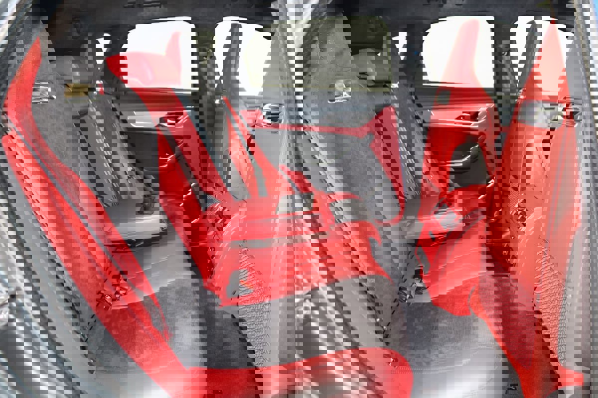 Used 2024 Jaguar F-PACE SVR image 19