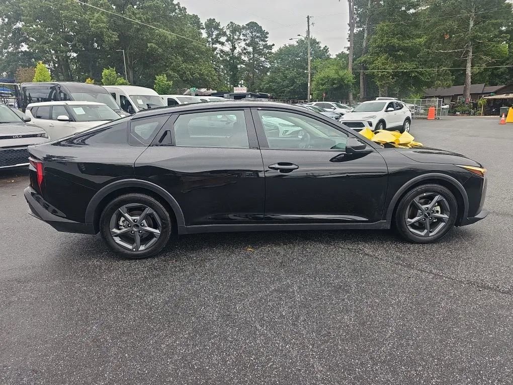 Used 2025 Kia K4 image 6