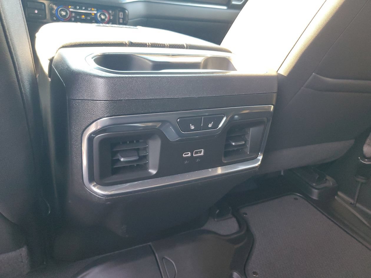 Used 2024 Chevrolet Silverado 2500 High Country w/ Technology Package AWD/4WD image 16