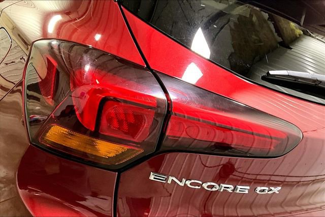 Used 2022 Buick Encore GX Essence w/ Experience Buick Package image 8