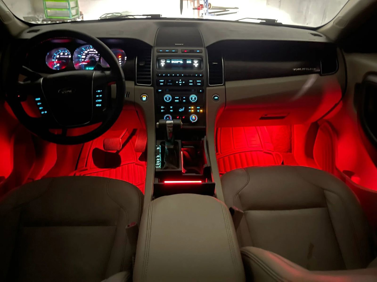 Used 2011 Ford Taurus SEL w/ 202A Rapid Spec Order Code image 19