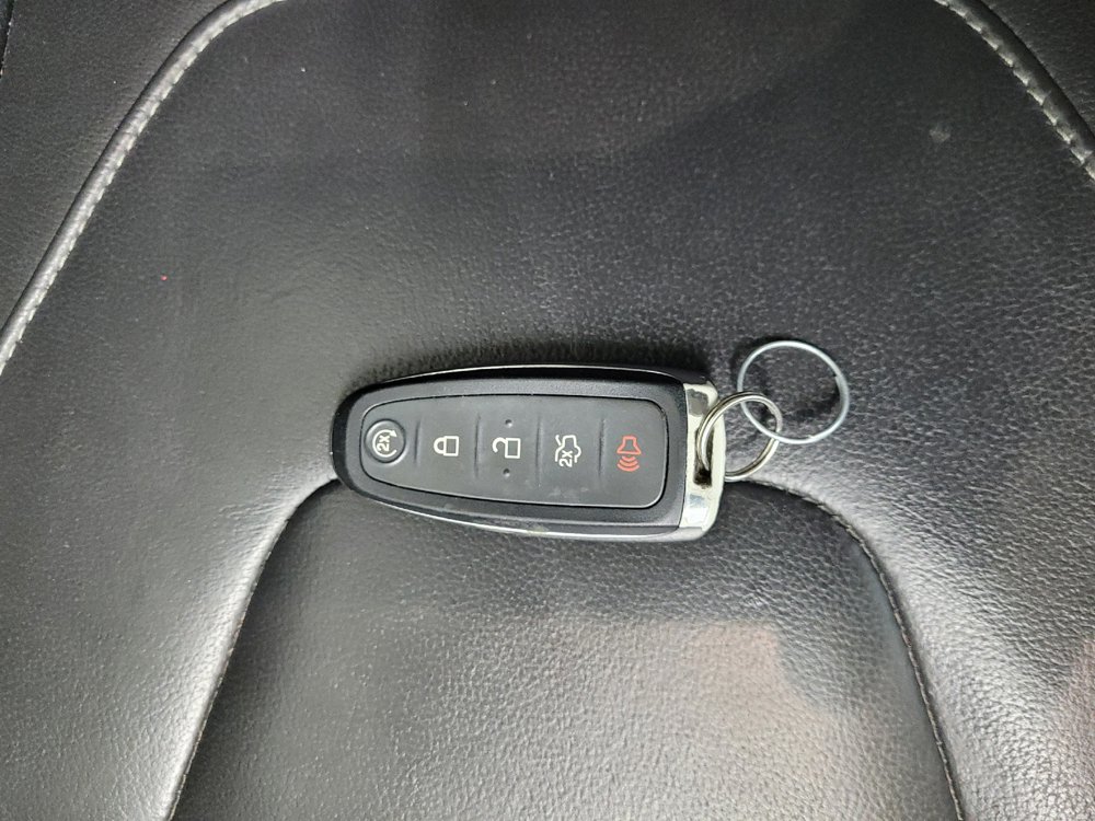 Used 2017 Ford Focus Titanium FWD image 32