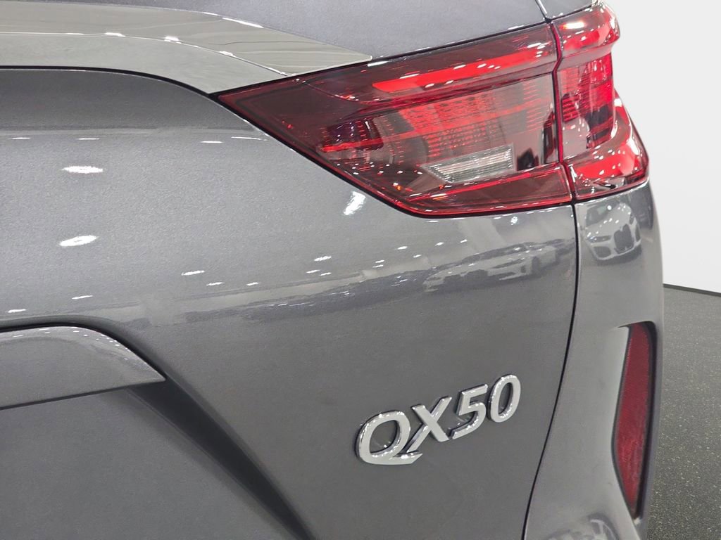 Used 2023 INFINITI QX50 Luxe FWD image 29