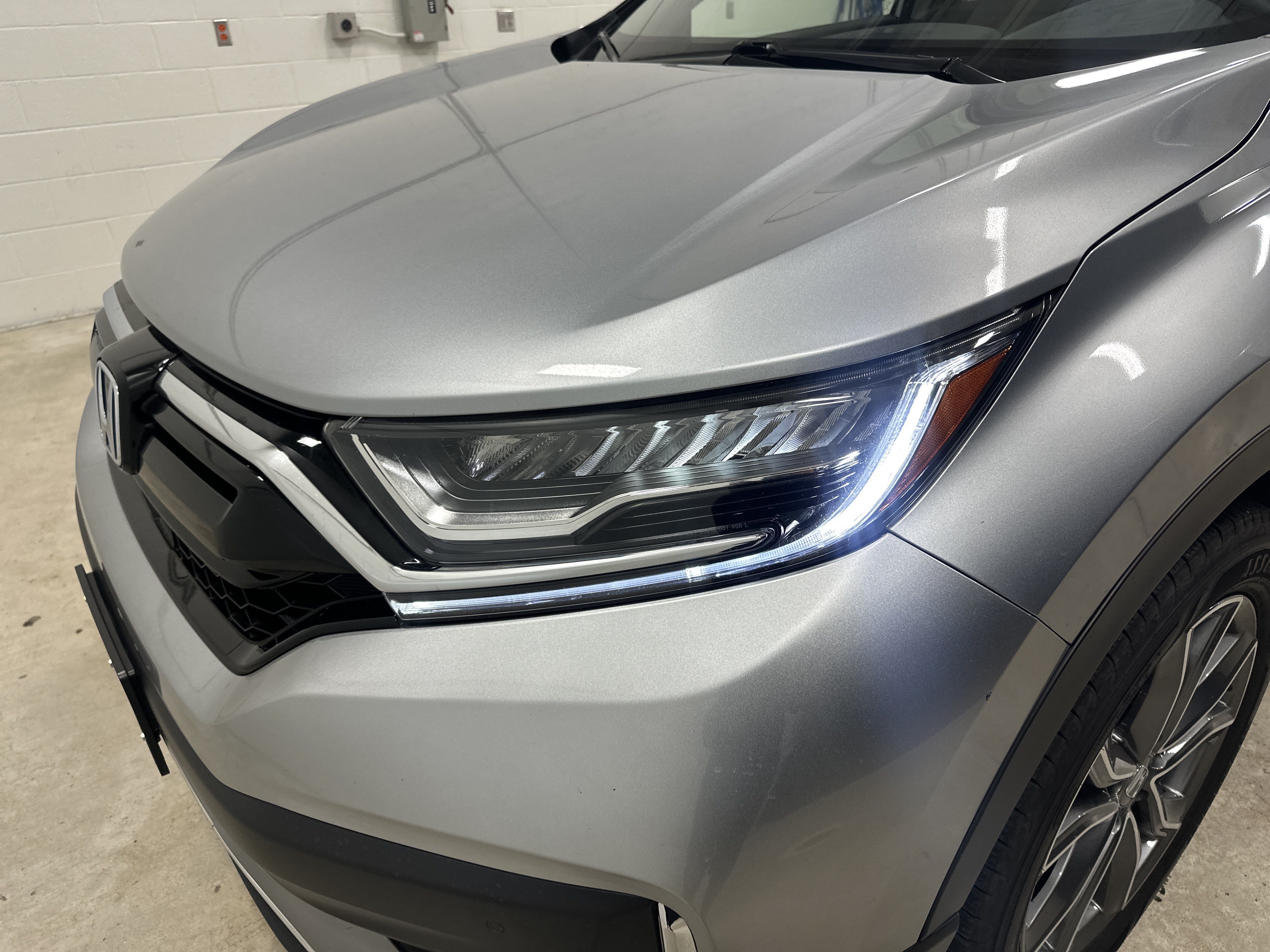 Used 2021 Honda CR-V Touring image 6