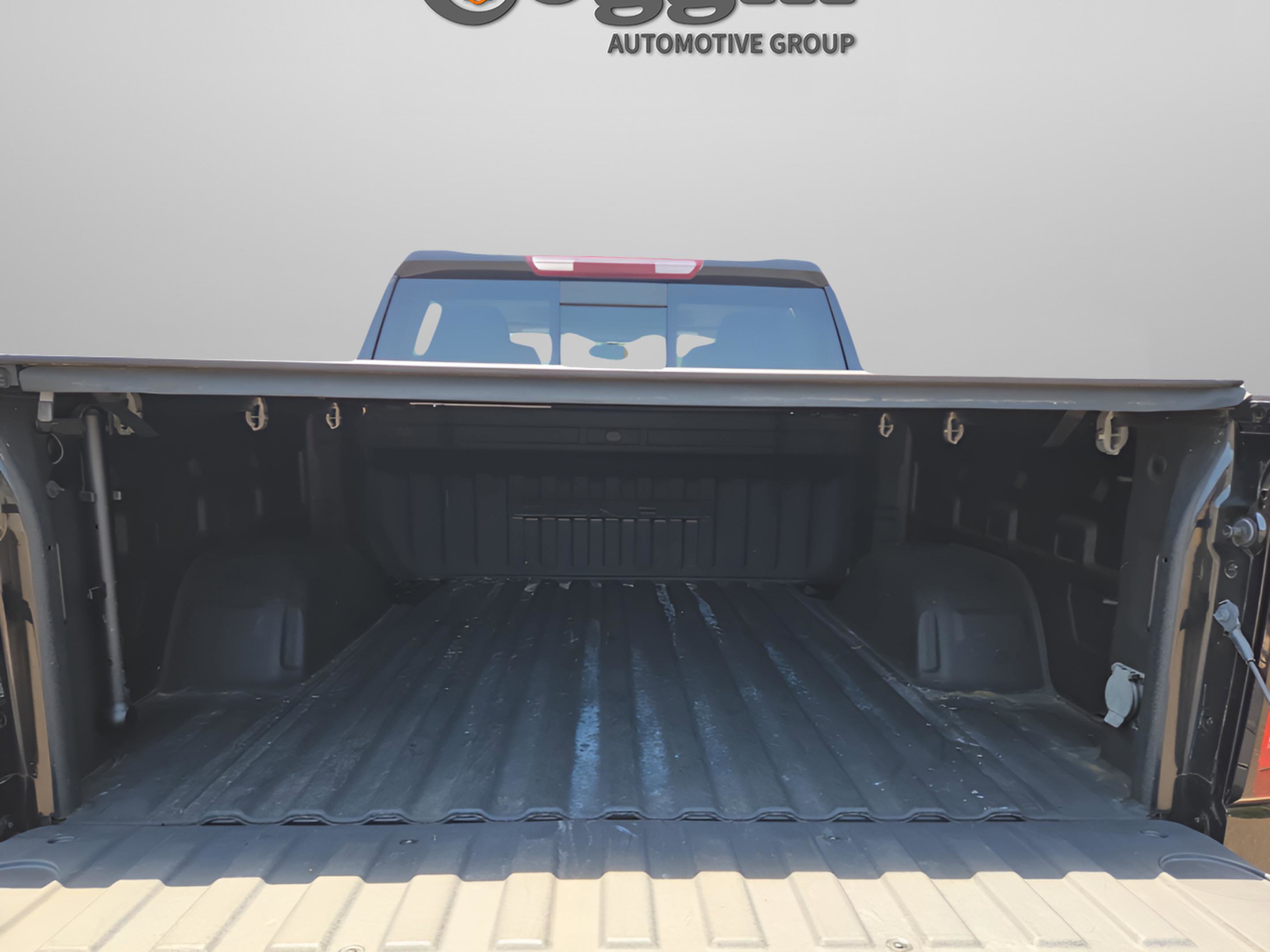 Used 2022 GMC Sierra 1500 Denali w/ Denali Premium Package AWD/4WD image 15