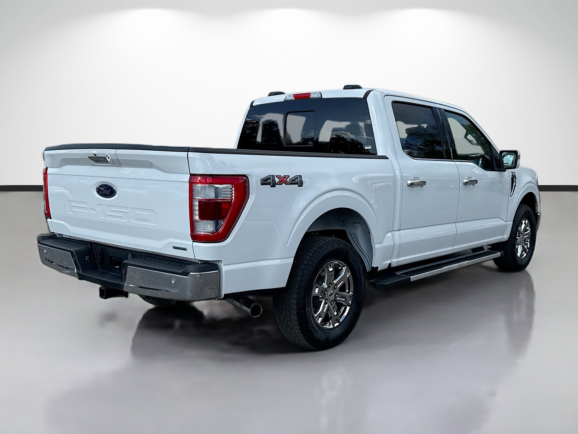 Used 2023 Ford F150 Lariat image 3