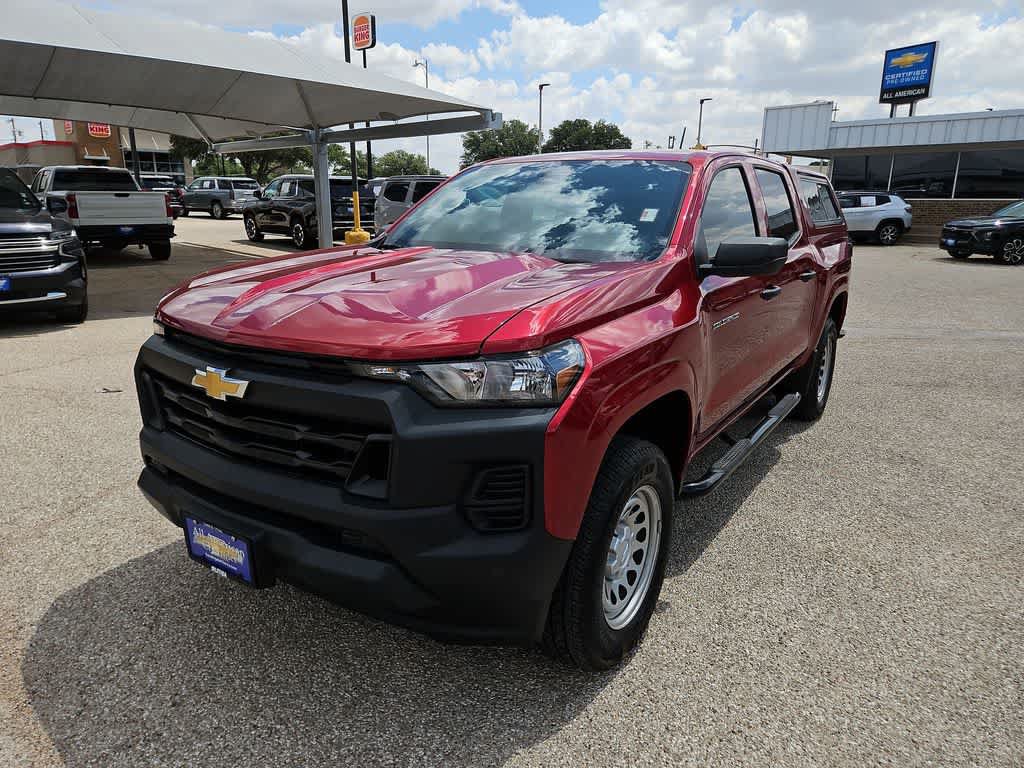Used 2024 Chevrolet Colorado W/T AWD/4WD image 4