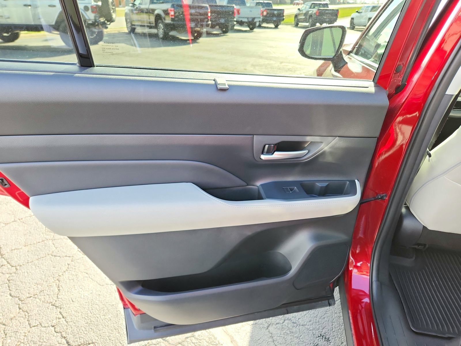 Used 2024 Toyota Grand Highlander Platinum image 24