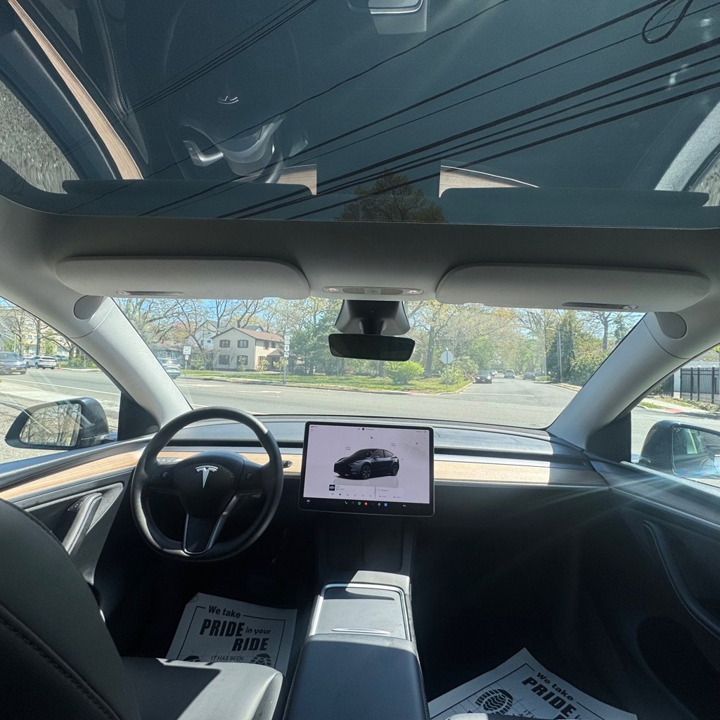 Used 2024 Tesla Model Y Long Range image 14
