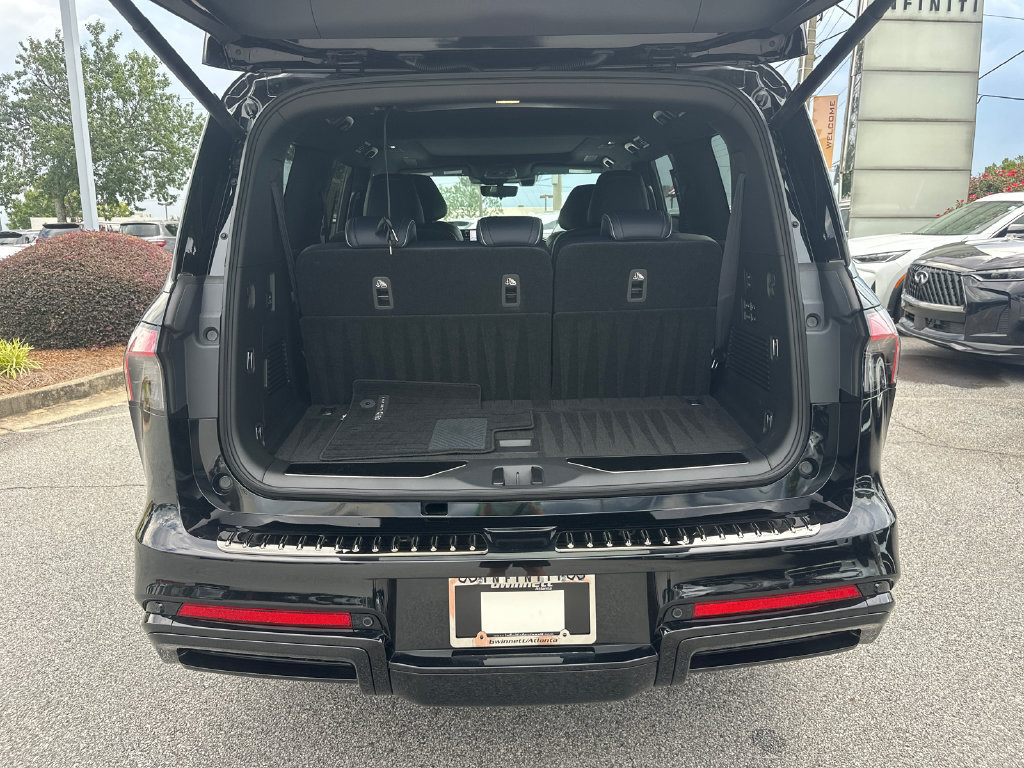 Certified 2026 INFINITI QX80 4WD w/ Sport Exterior Package image 15