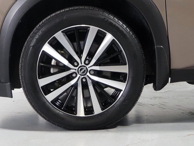 Used 2024 Nissan Pathfinder Platinum FWD image 55